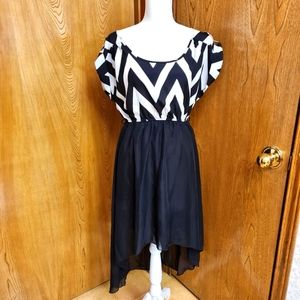 Geometric black and white dress